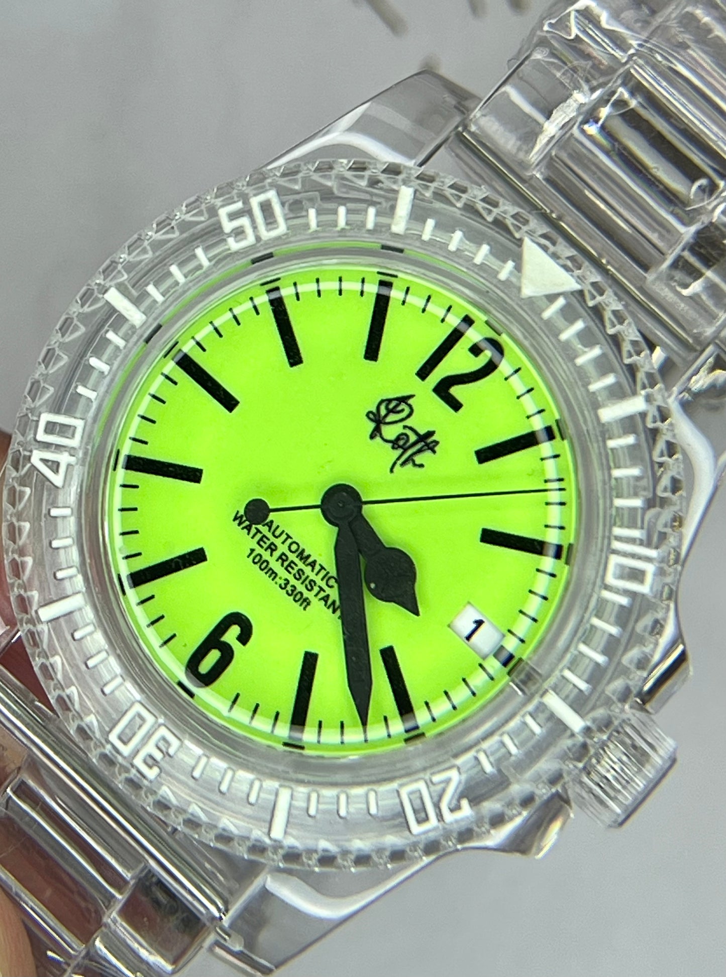 Clear Submariner-Style w/ NH35 Automatic Movement, Clear Acrylic Case, Rotating Lumed Bezel, Clear Bracelet, Full Lume Dial