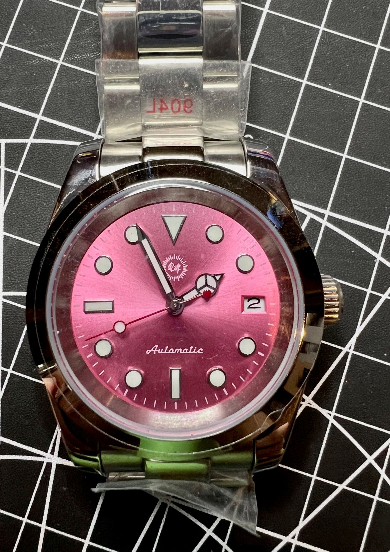 BARBIE PINK - 39mm Datejust Style Watch w/ NH35 Automatic Movement, Polished Stainless Steel Bezel, Oyster Bracelet