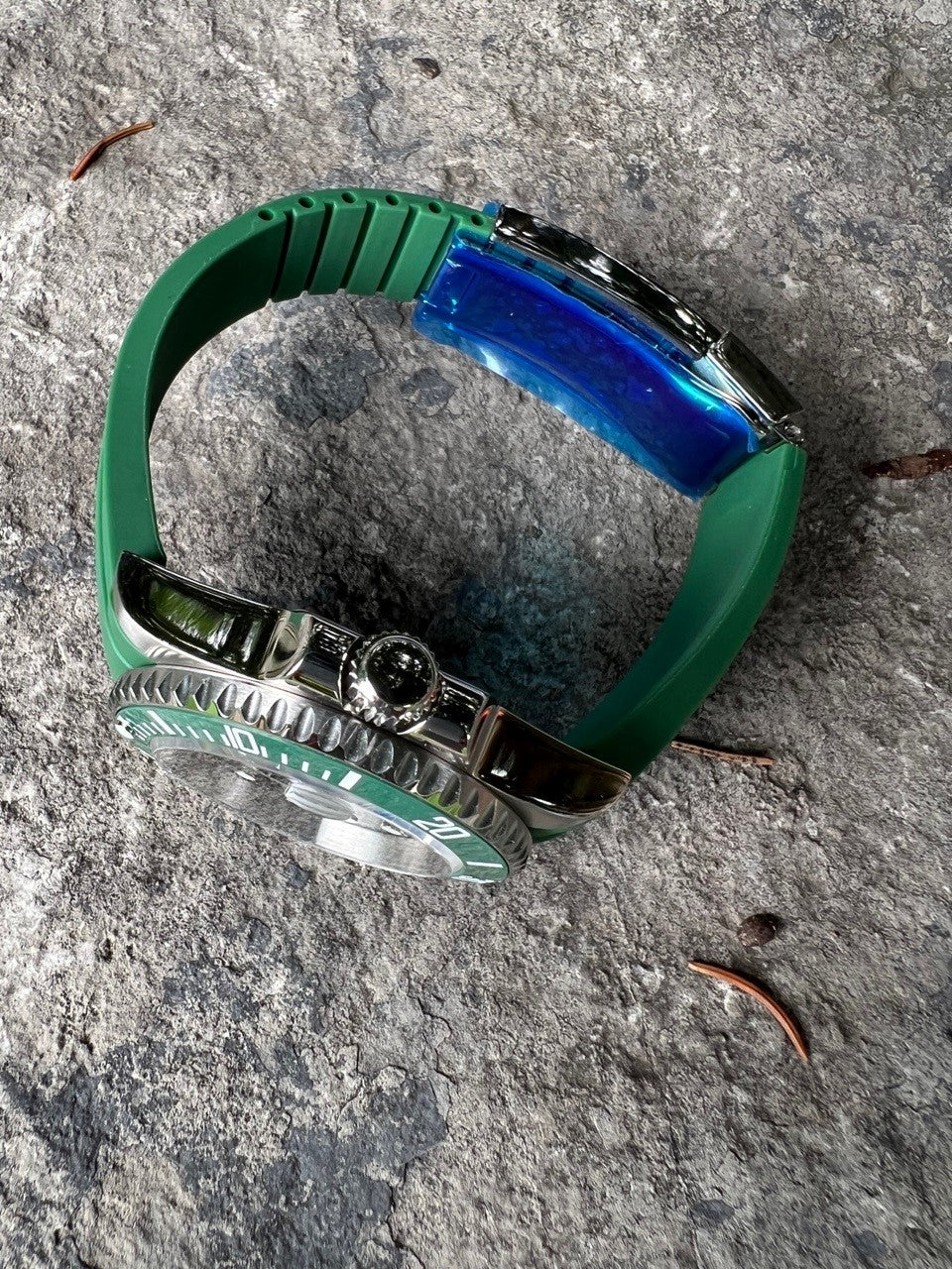 Triple Green Submariner "HULK" -Style Watch w/ NH35 Automatic Movement, Ceramic Bezel, Green Rubber Oyster-Style Band